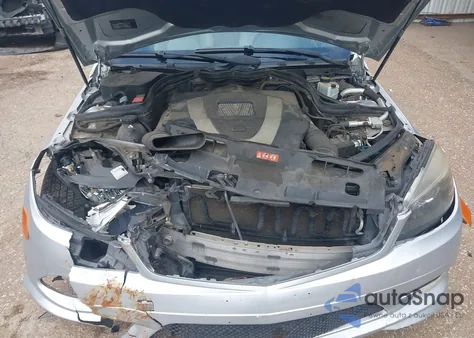 2011 Mercedes-Benz C 300 Luxury/Sport из США, поврежденный, VIN WDDGF5EB5BR140733